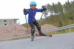 Junior on Swenor Junior skis.
